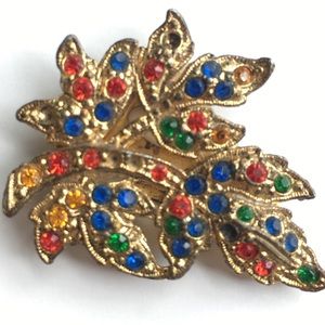 Gold metal Scarf 🧣 clip, colored stones